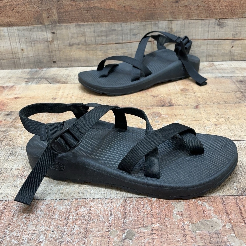Chaco Sandals Mens Size 12 W 45 Black Thong Adjustable Strap Comfort Shoes